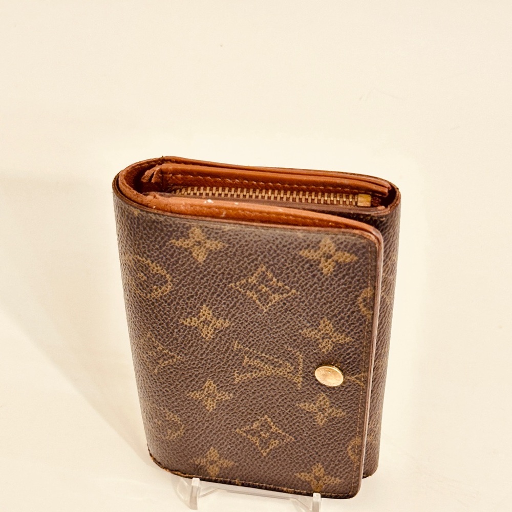 Louis Vuitton Brown Monogram Bifold Wallet - Picture 2 of 13